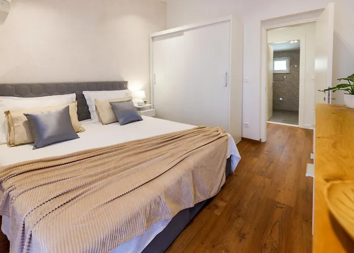 Blue Star - Sea View In Town Centre Daire *