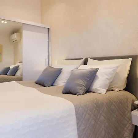 Blue Star - Sea View In Town Centre Appartement Makarska