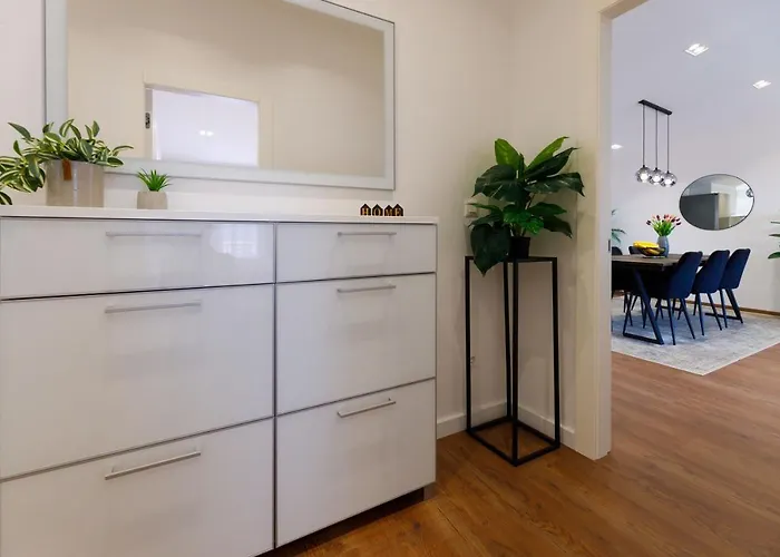 Blue Star - Sea View In Town Centre * Makarská