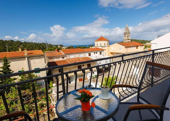 Blue Star - Sea View In Town Centre Makarská