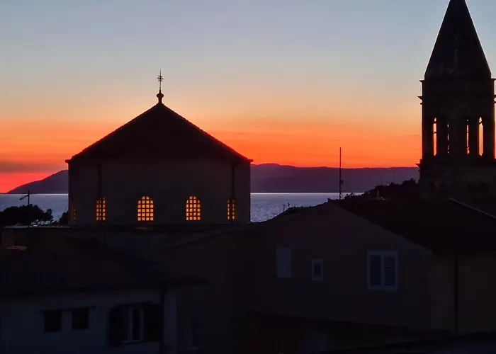 Blue Star - Sea View In Town Centre *