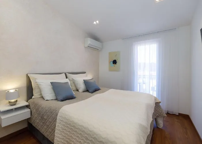 Blue Star - Sea View In Town Centre Apartman